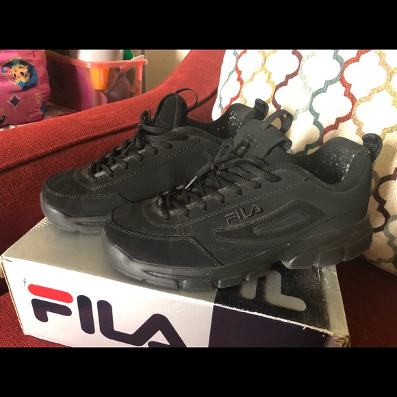 Fila Disruptor - Picture 1 of 3